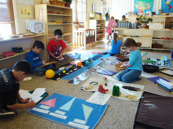 12 tips nuôi dạy trẻ theo phương pháp giáo dục montessori