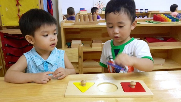 nguyên tắc áp dụng montessori tại nhà