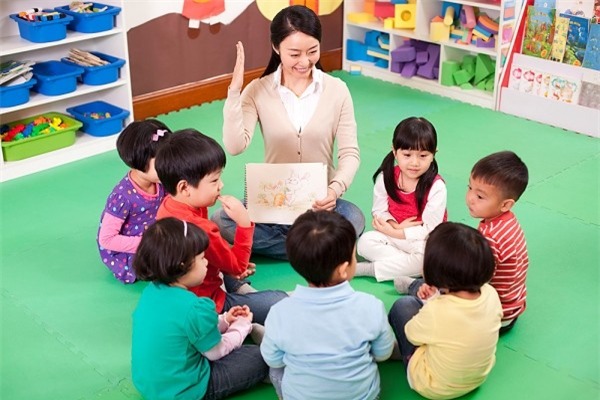 Kỹ năng ứng xử giáo viên mầm non